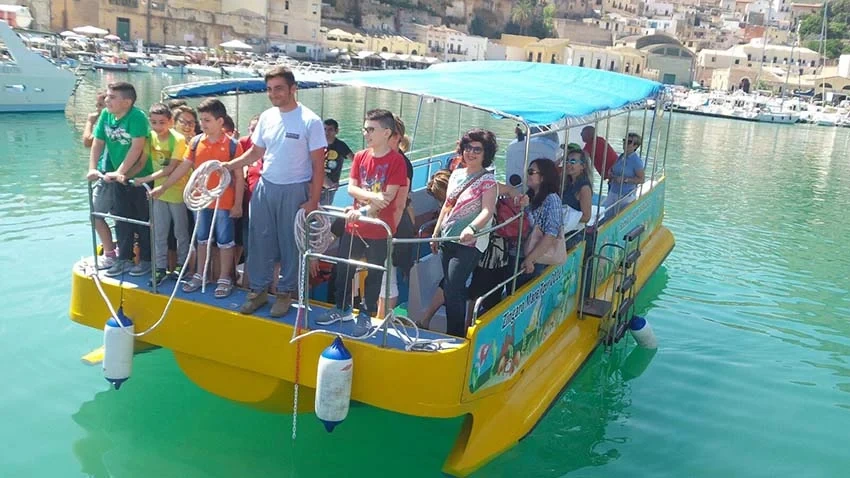 Glass bottom boat