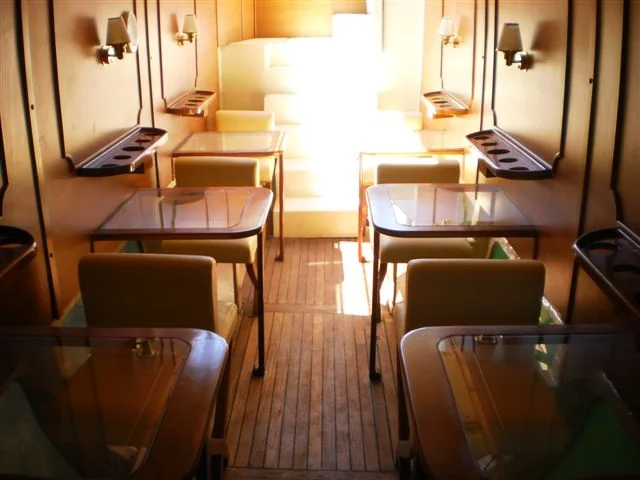 Restaurant boat | Glass bottom boat